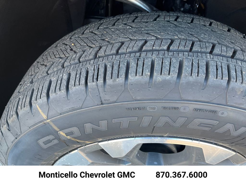 New 2026 Chevrolet Suburban LT w/ Comfort Package AWD/4WD image 29