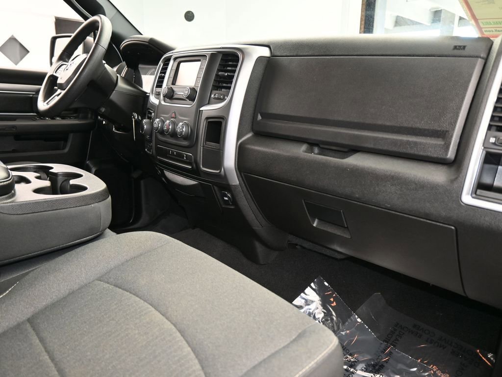 Used 2024 RAM 1500 Classic Warlock image 40