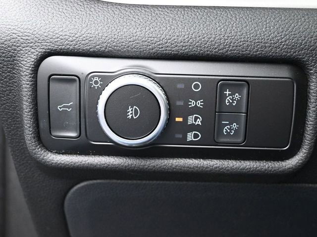 Certified 2022 Ford Explorer XLT w/ Equipment Group 202A image 21