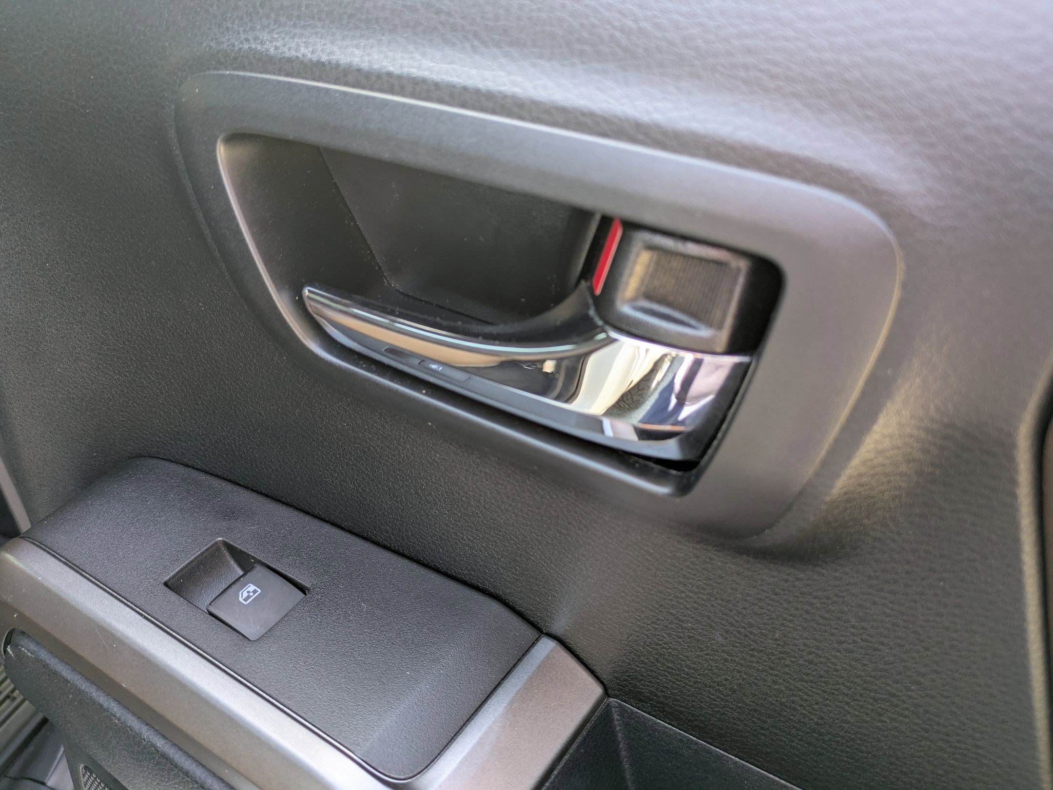 Used 2016 Toyota Tacoma Limited w/ Towing Package image 34