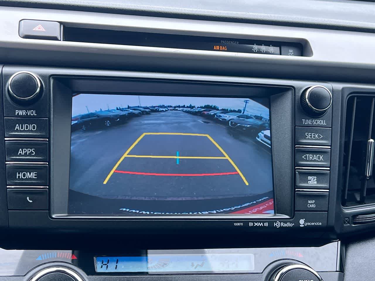 Used 2018 Toyota RAV4 XLE FWD image 17