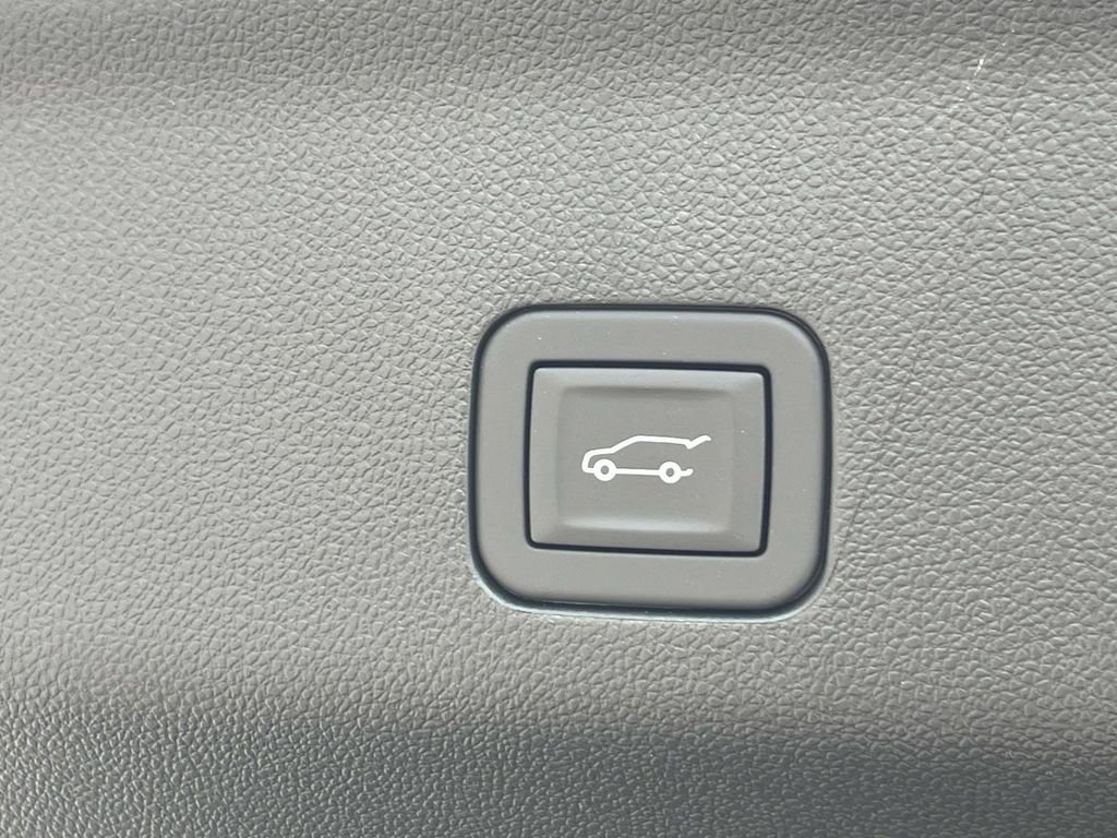 New 2026 Cadillac Escalade ESV Sport image 25
