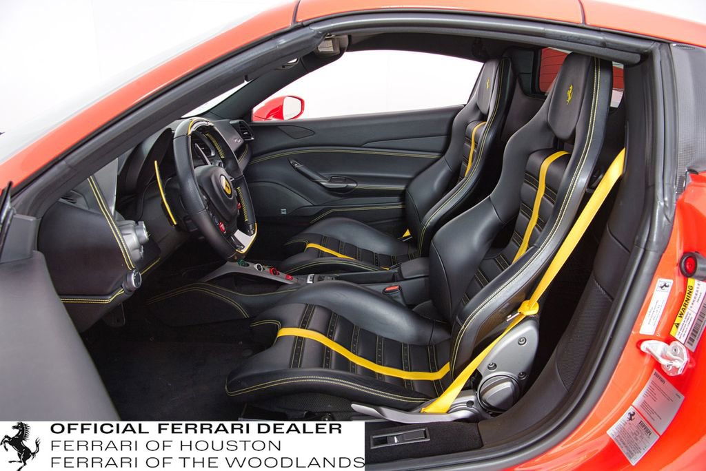 Used 2019 Ferrari 488 Spider image 5