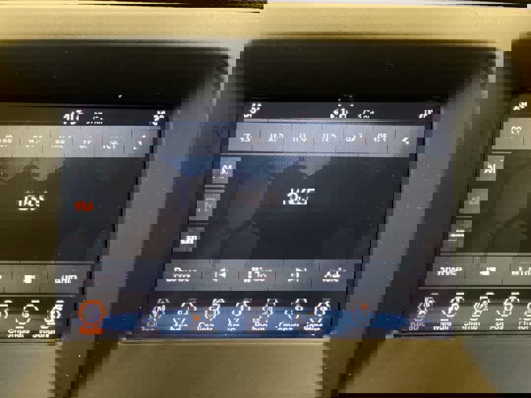 Used 2018 Jeep Compass Latitude w/ Popular Equipment Group AWD/4WD image 19