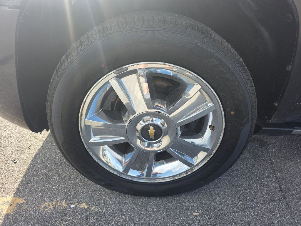 Used 2009 Chevrolet Avalanche LTZ AWD/4WD image 18