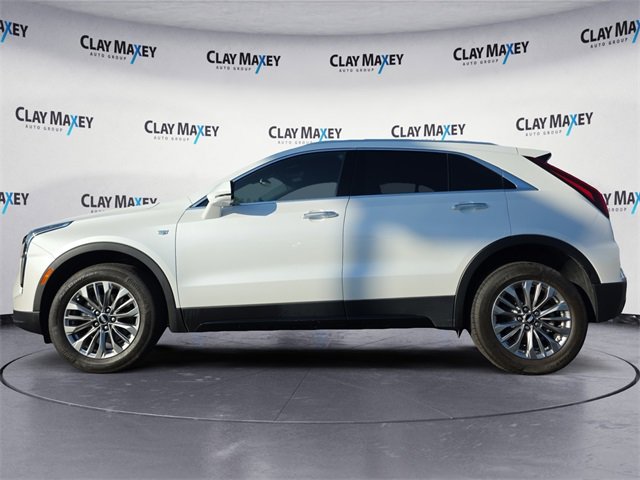 Used 2024 Cadillac XT4 Premium Luxury image 2