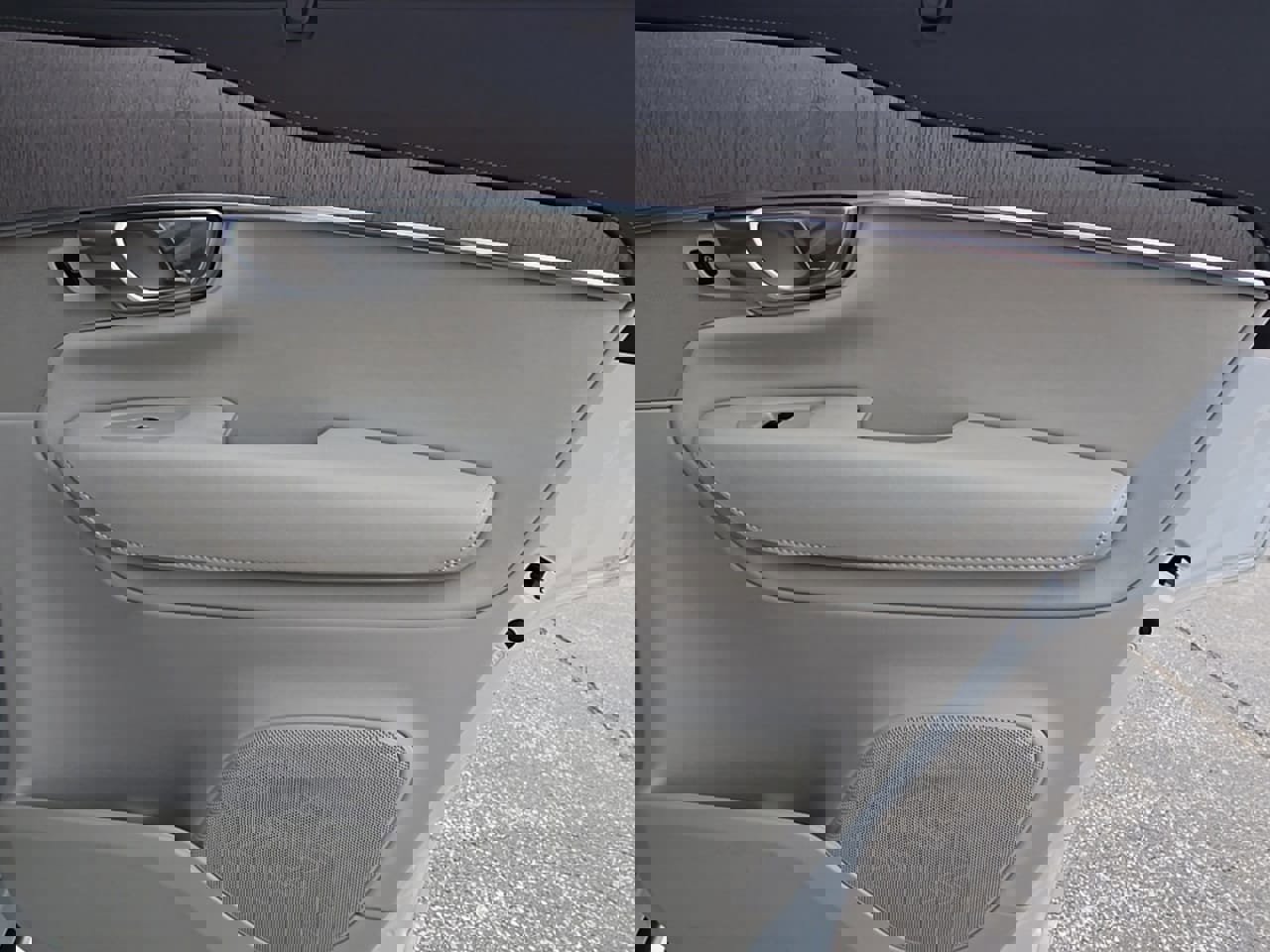 Used 2025 Volvo XC90 B6 Ultra w/ Protection Package Premier image 37