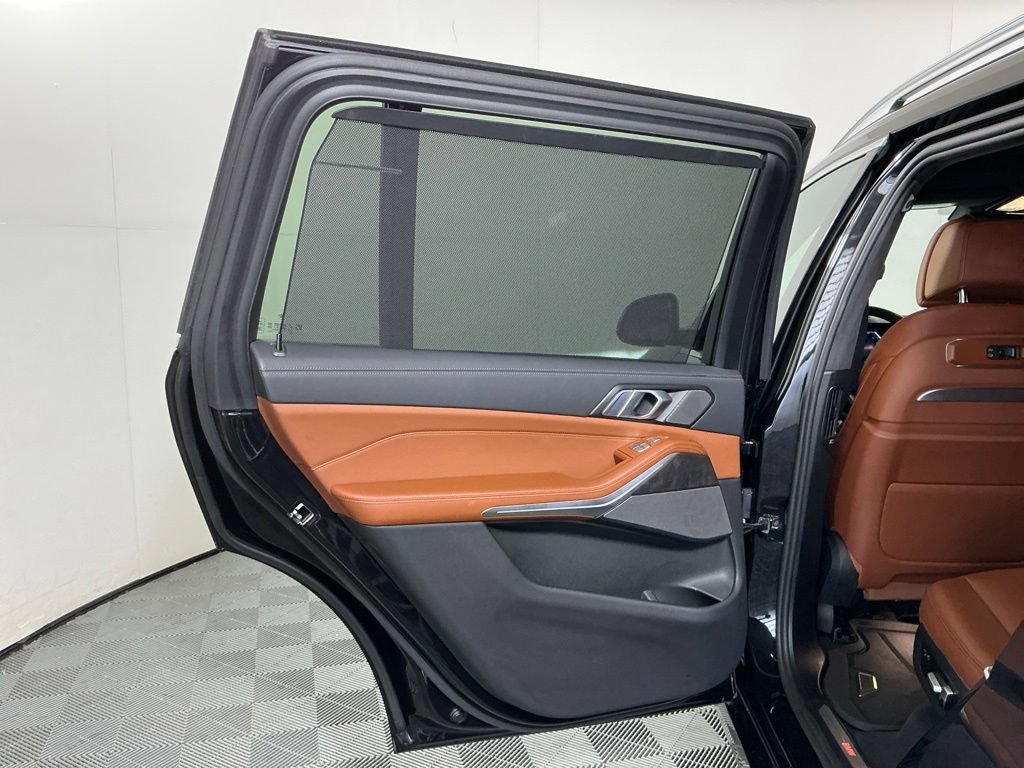 Certified 2024 BMW X7 xDrive40i w/ Premium Package AWD/4WD image 27