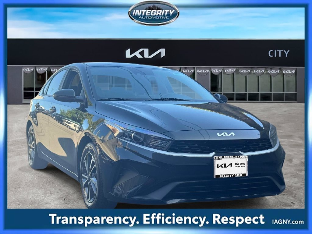 Certified 2023 Kia Forte LXS w/ LXS Technology Package FWD image 1