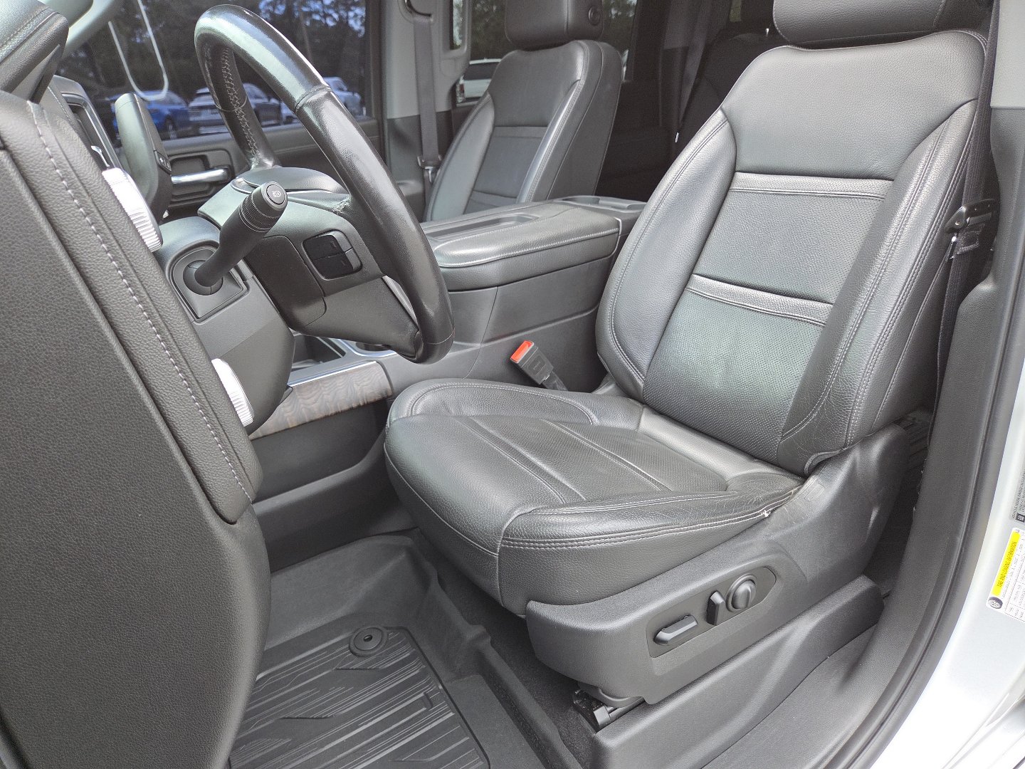 Used 2020 GMC Sierra 2500 Denali w/ Denali Ultimate Package AWD/4WD image 30