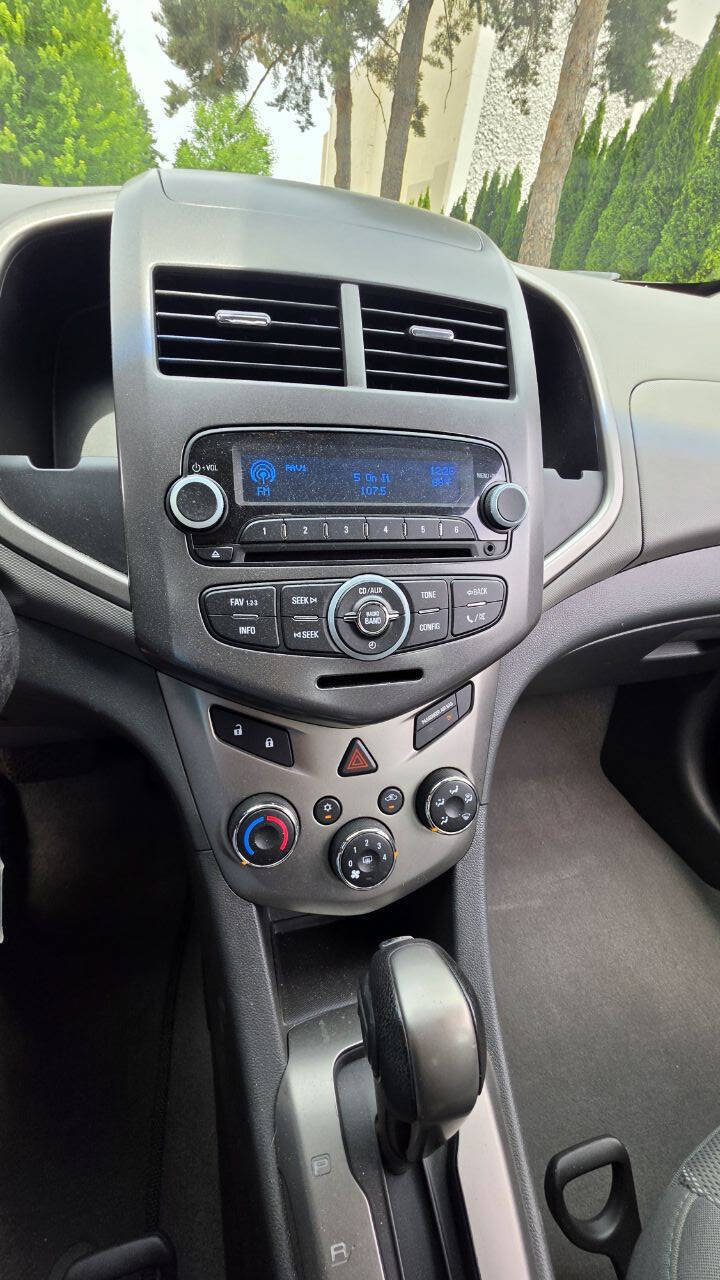 Used 2012 Chevrolet Sonic LT FWD image 12