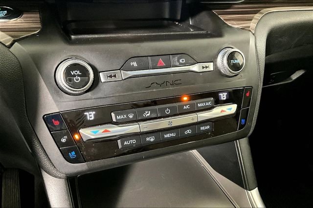 Used 2020 Ford Explorer Limited image 33