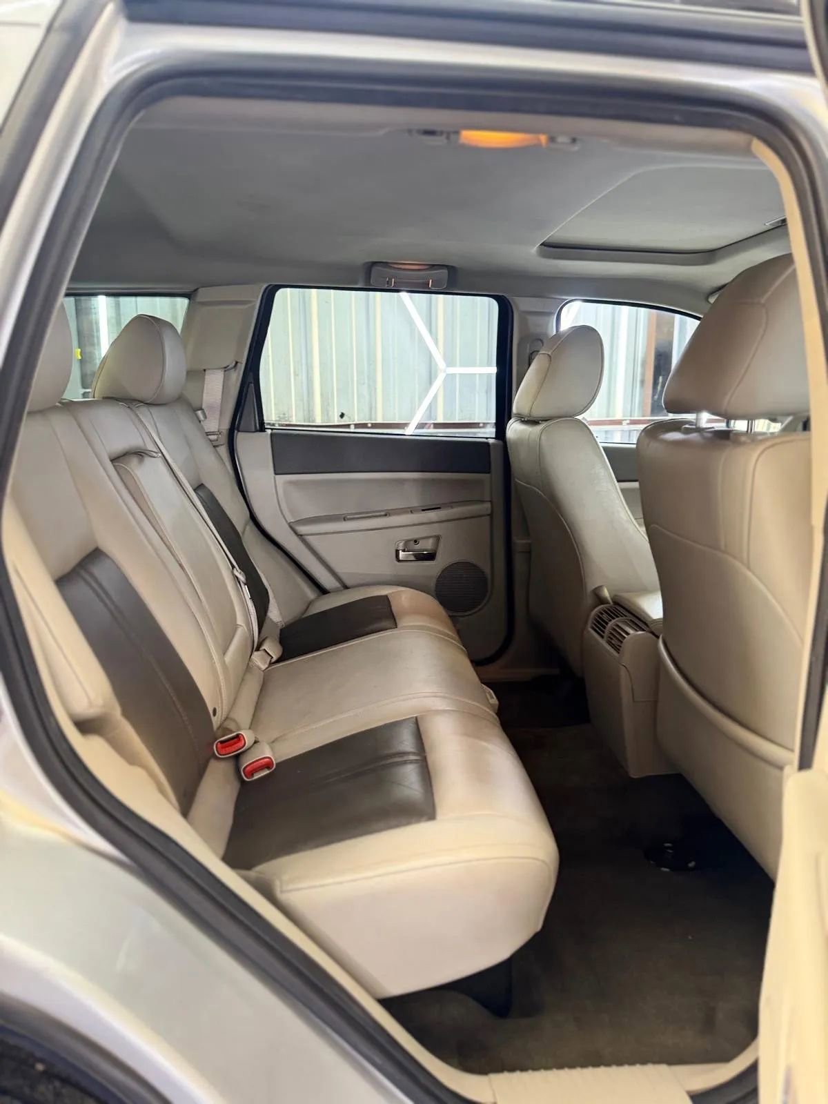 Used 2007 Jeep Grand Cherokee Limited image 40