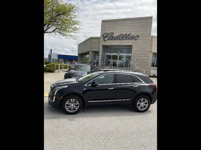 Used 2022 Cadillac XT5 Premium Luxury AWD/4WD image 2