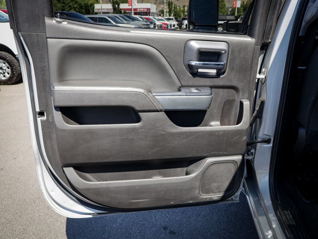 Used 2017 Chevrolet Silverado 2500 LT AWD/4WD image 32