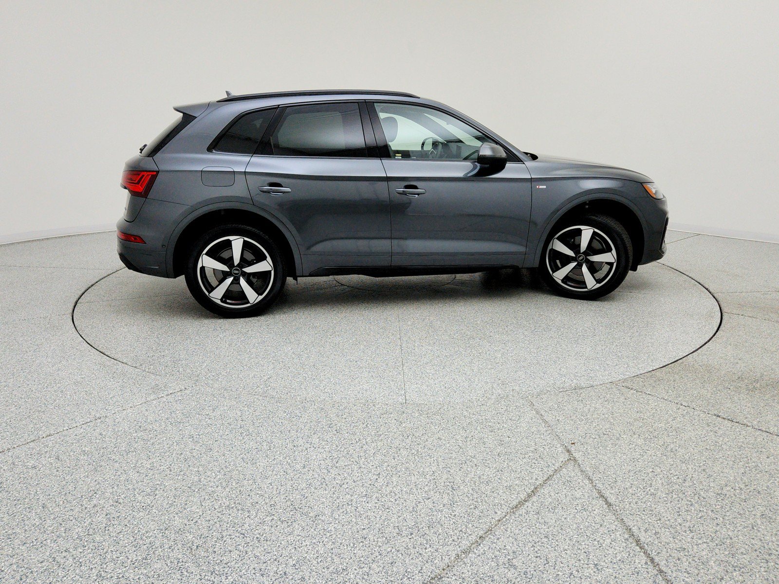 Used 2024 Audi Q5 2.0T Prestige AWD/4WD image 4