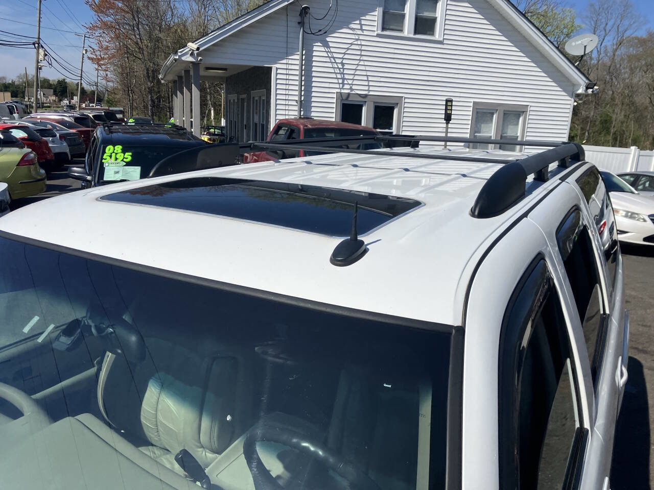 Used 2002 Chevrolet Suburban Z71 image 11