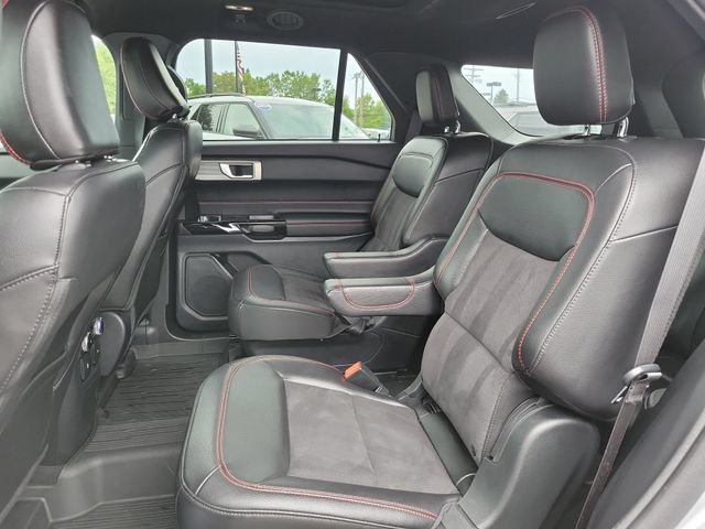 Used 2024 Ford Explorer ST-Line w/ Class IV Trailer Tow Package AWD/4WD image 27