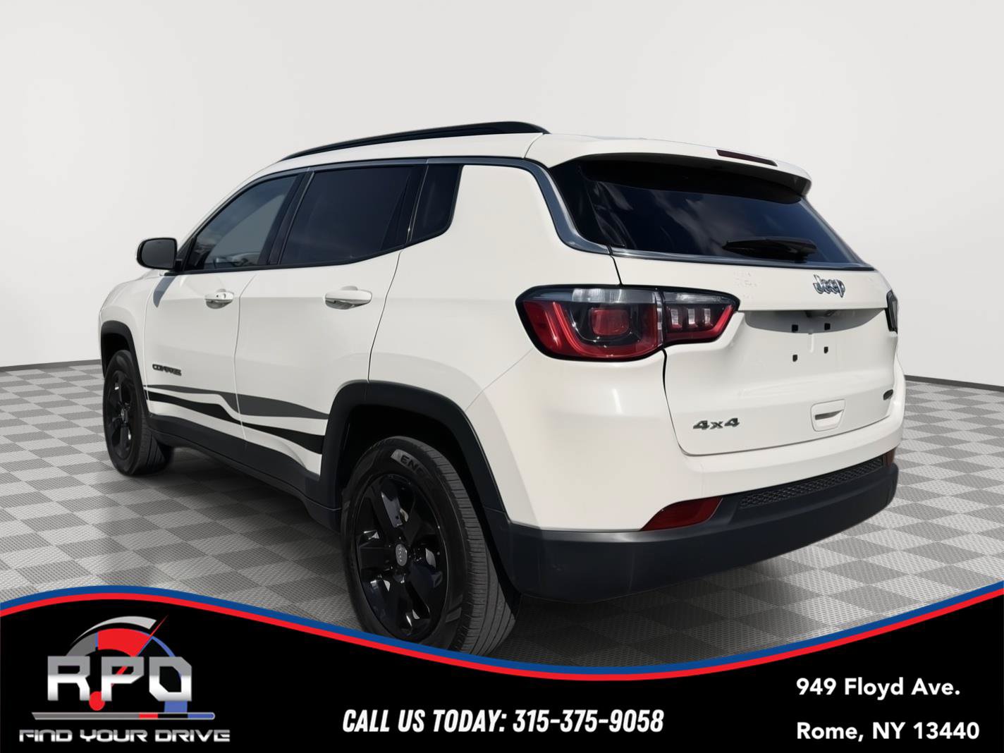 Used 2019 Jeep Compass Latitude AWD/4WD image 3