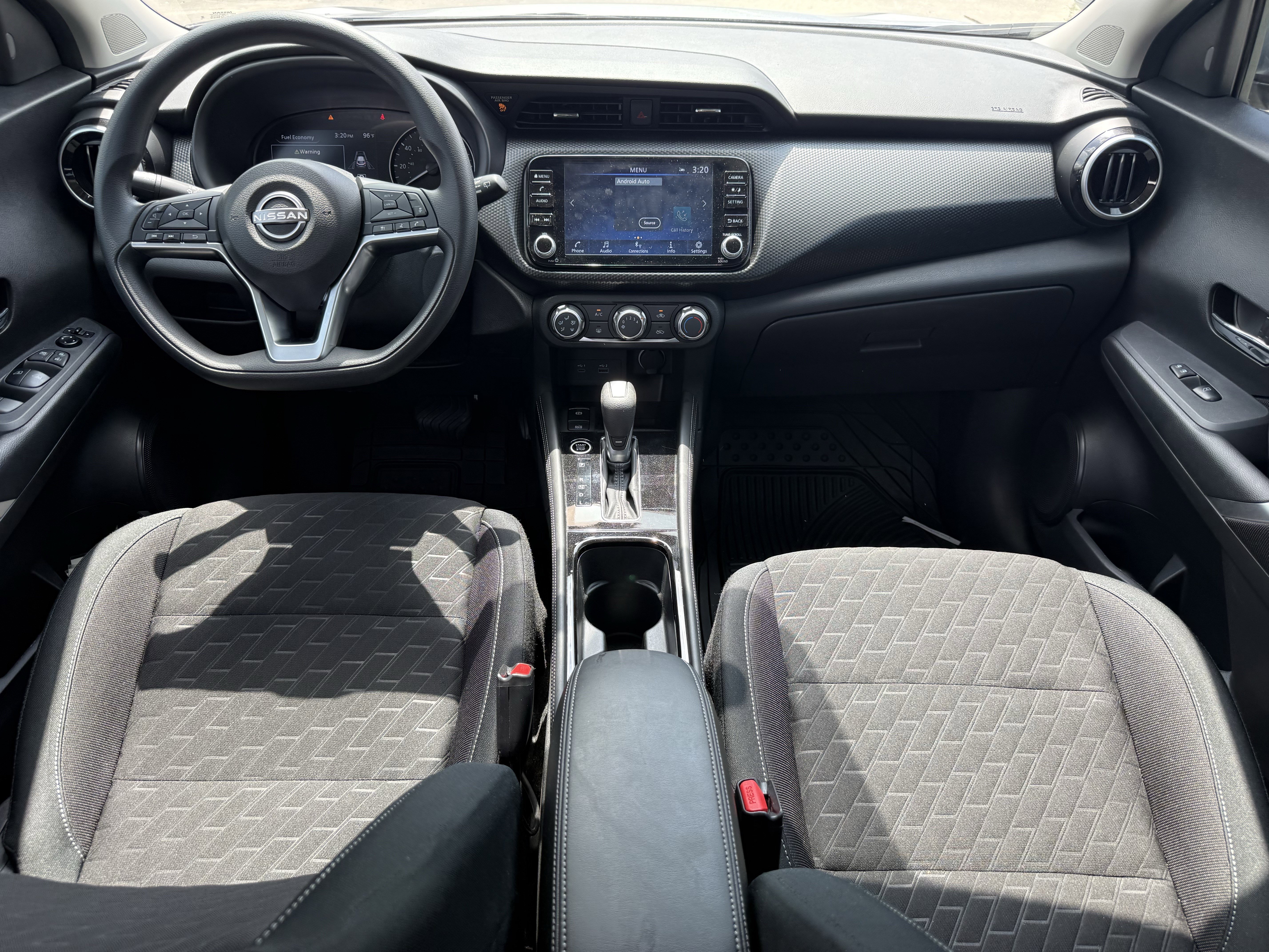 Used 2024 Nissan Kicks SV w/ Exterior Package FWD image 14