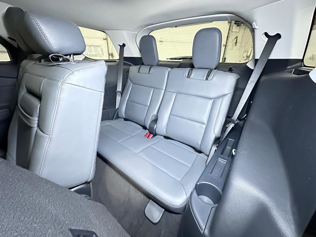 New 2026 Ford Explorer Active w/ Active Comfort Package image 24