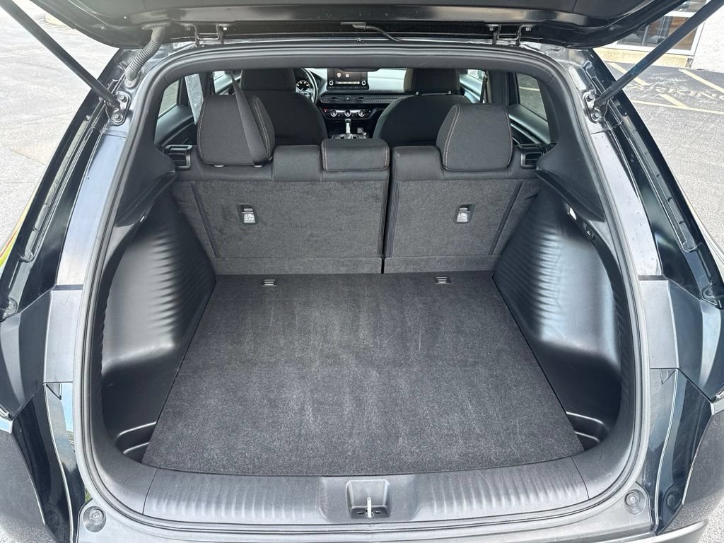 Certified 2025 Honda HR-V Sport image 18