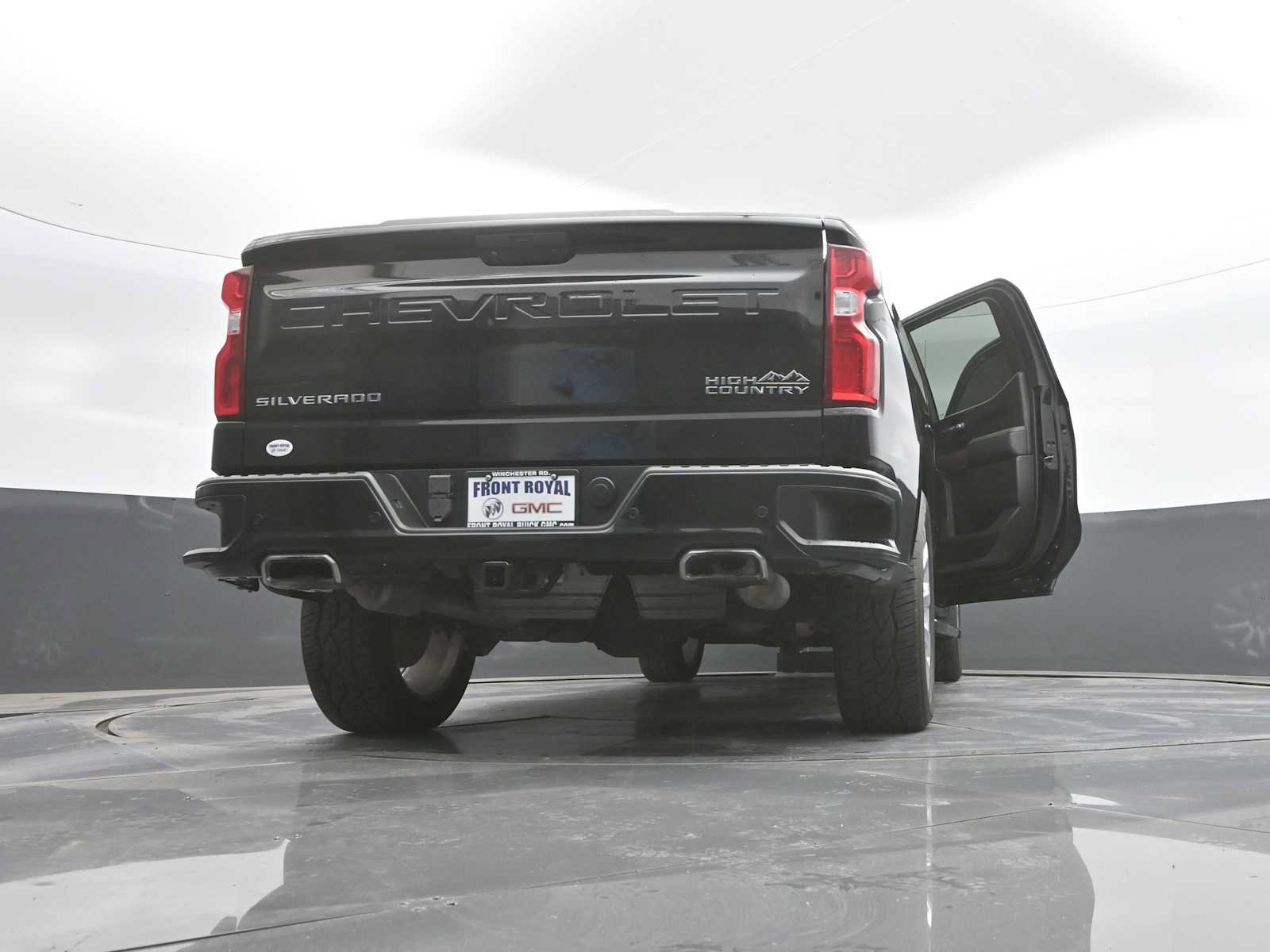 Used 2021 Chevrolet Silverado 1500 High Country w/ Technology Package AWD/4WD image 46