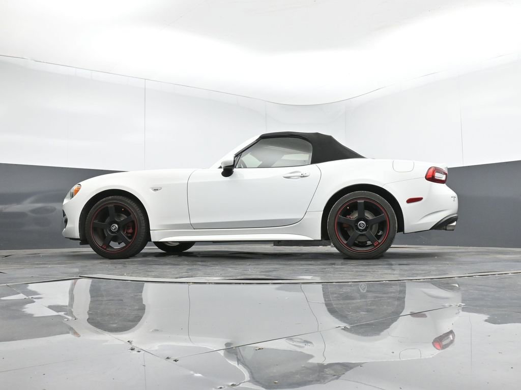 Used 2019 FIAT 124 Spider Classica w/ Technology Group image 38