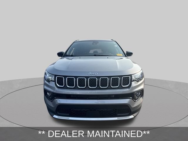 Used 2024 Jeep Compass Limited AWD/4WD image 2