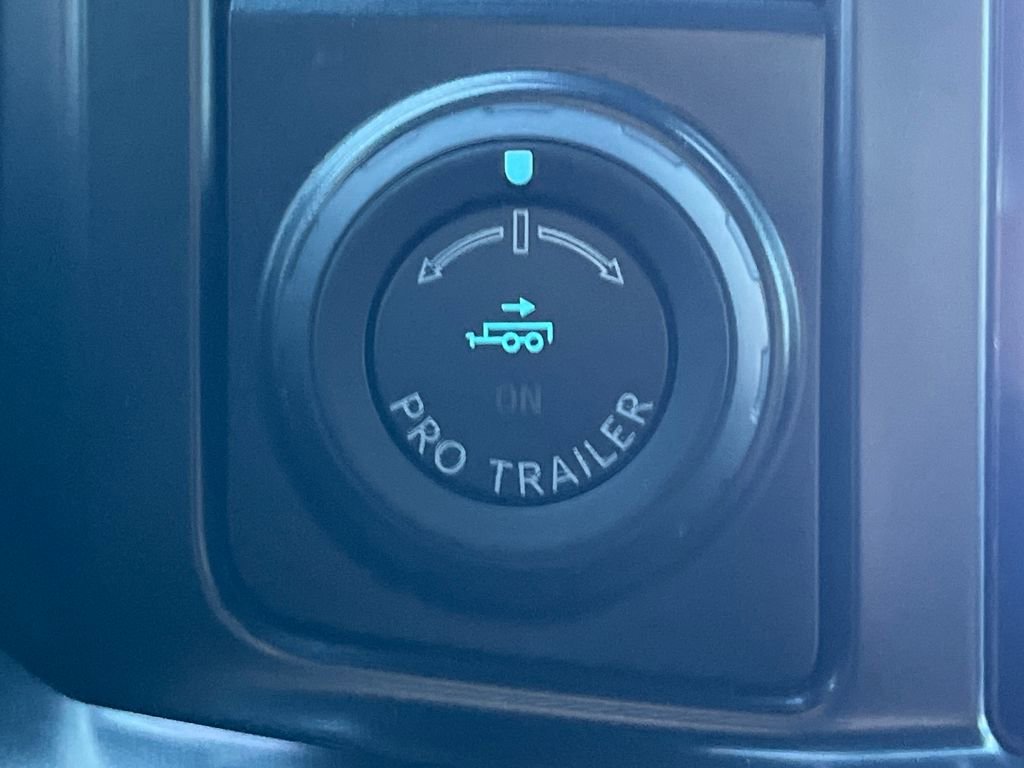 Used 2024 Ford F350 Platinum image 13