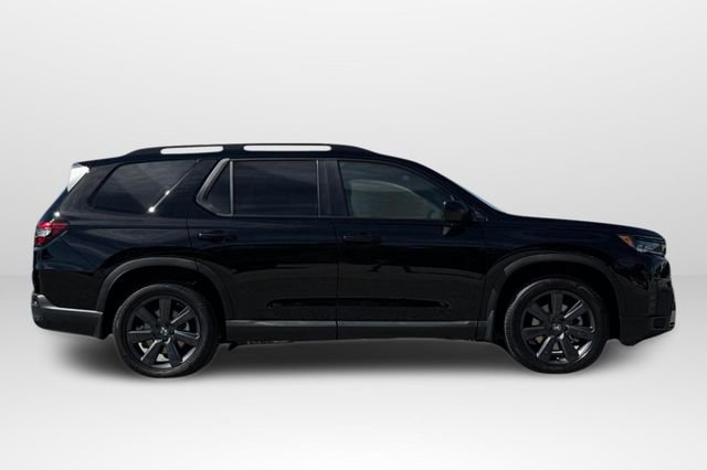 New 2026 Honda Pilot Sport image 4