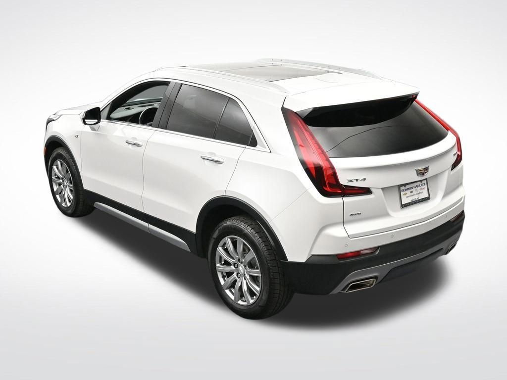 Used 2023 Cadillac XT4 Premium Luxury w/ Cold Weather Package AWD/4WD image 18