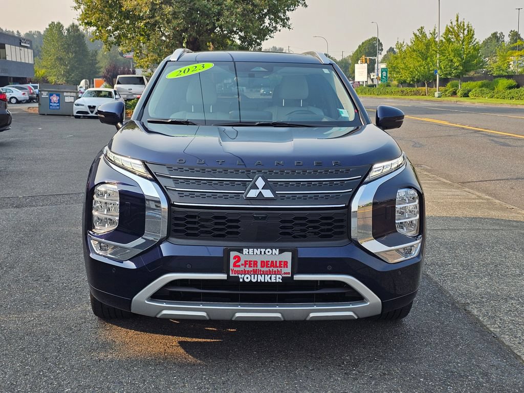 Used 2023 Mitsubishi Outlander SEL 40th Anniversary AWD/4WD image 2