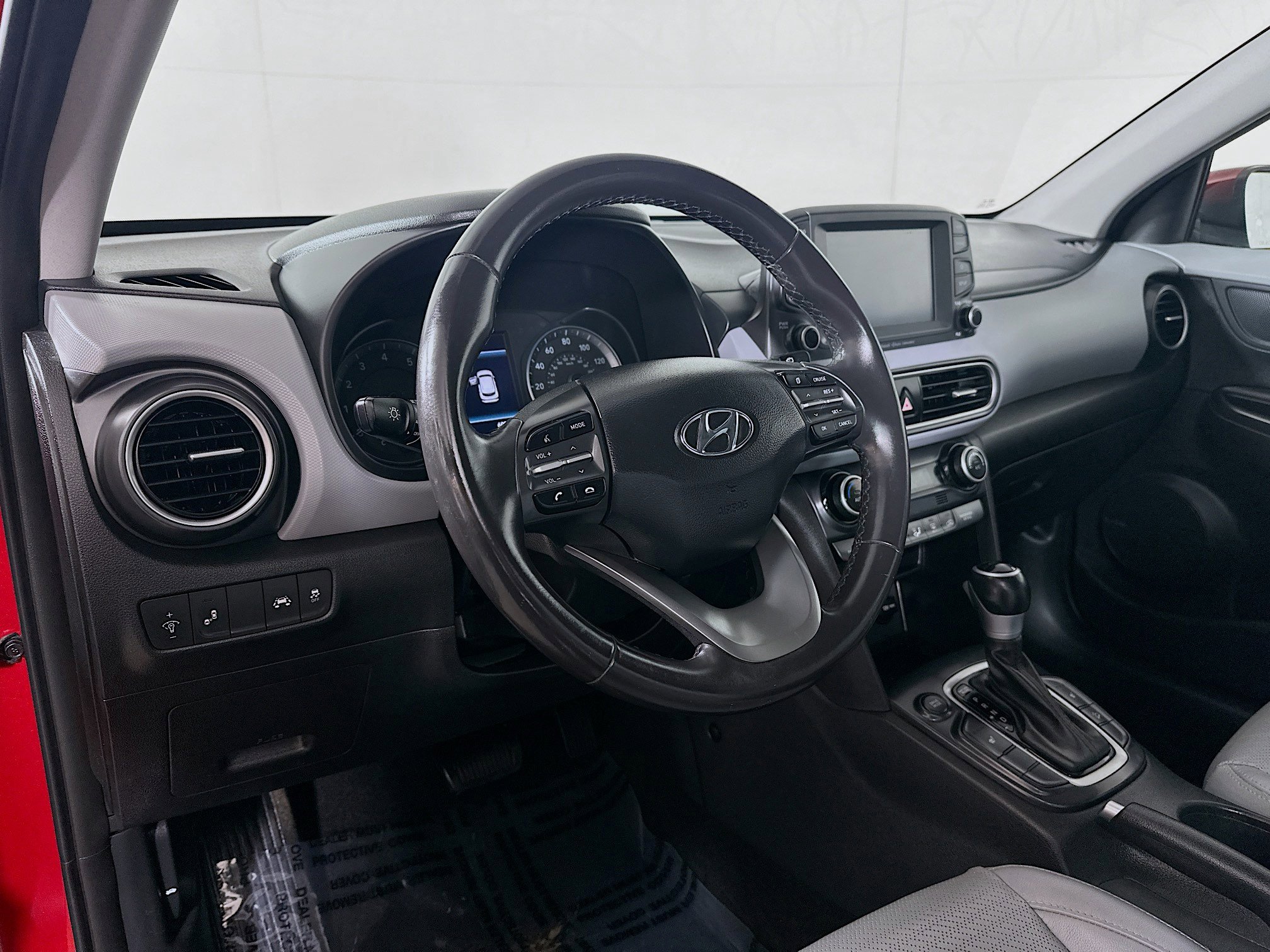 Used 2021 Hyundai Kona Limited FWD image 9