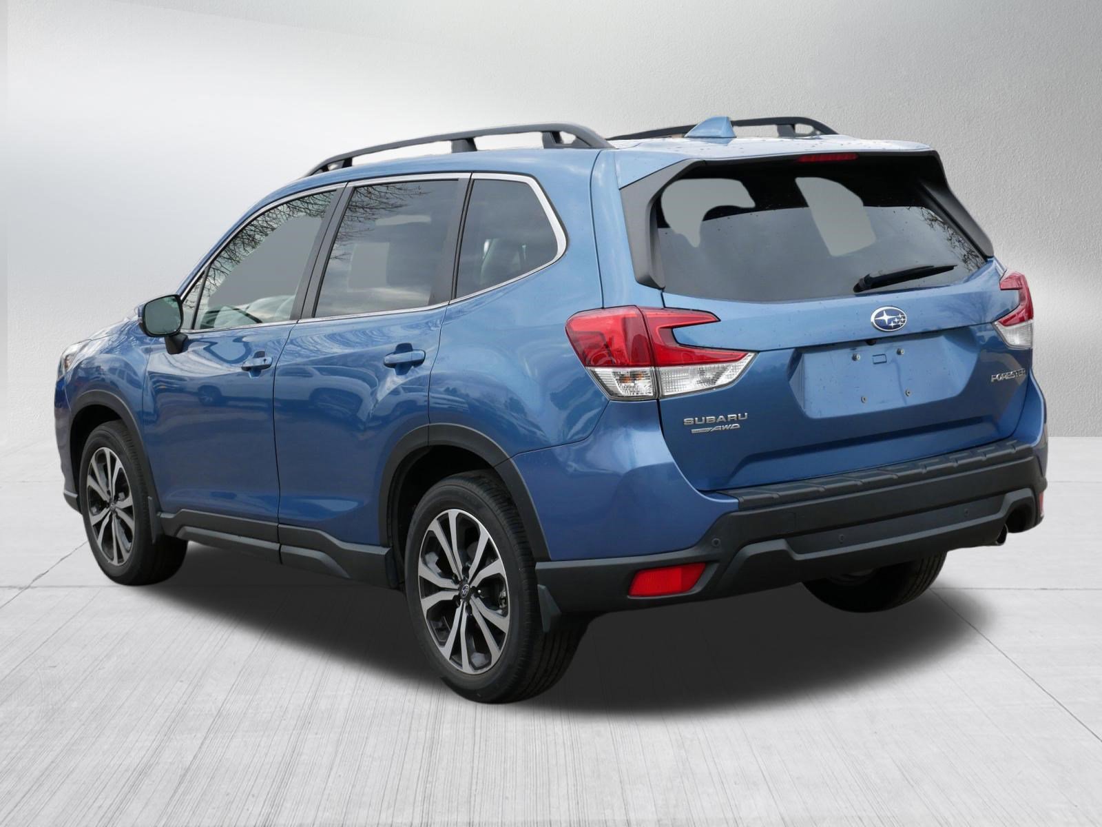 Used 2023 Subaru Forester Limited image 5