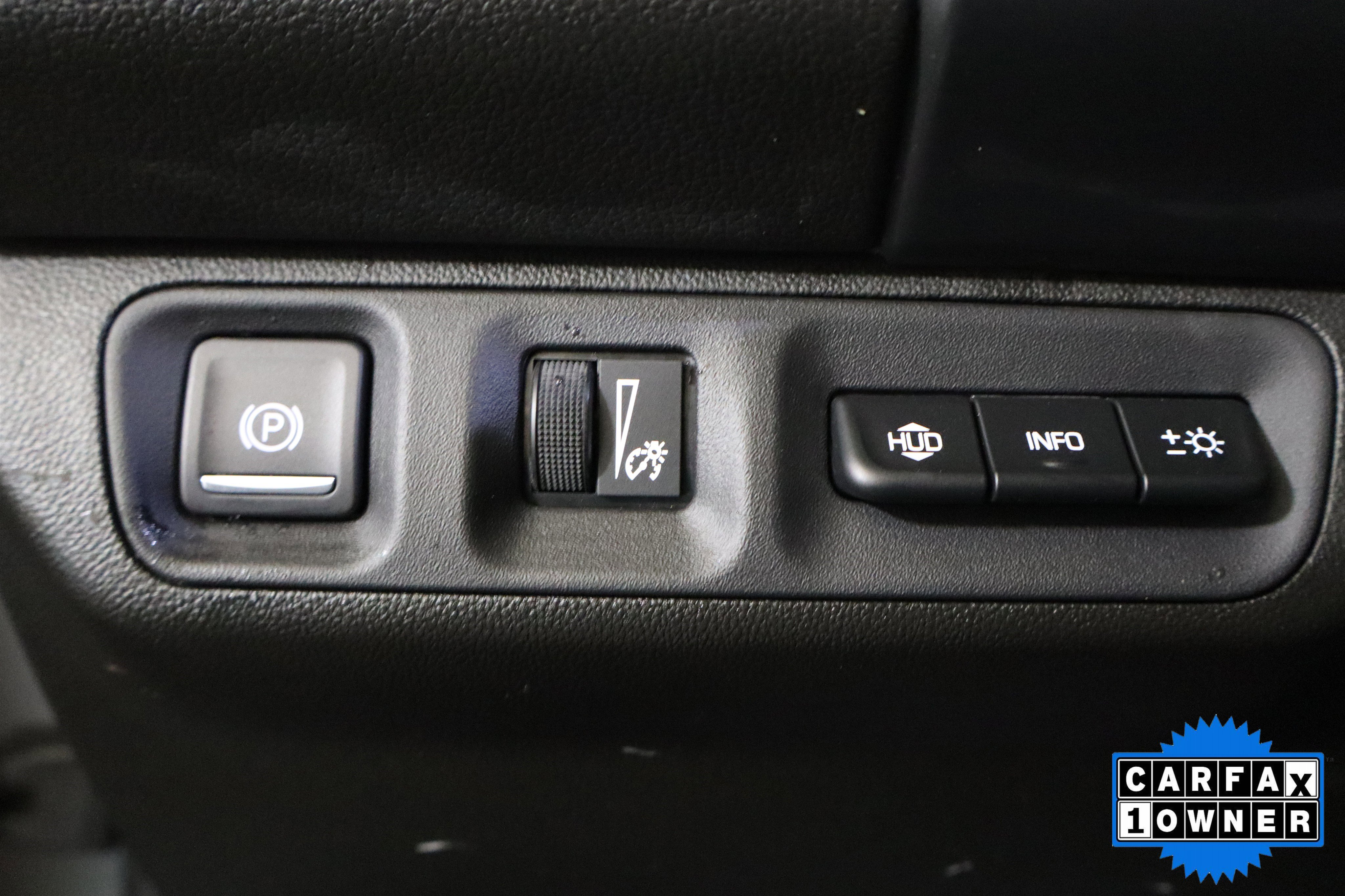 Certified 2021 GMC Acadia Denali w/ Denali Technology Package image 33