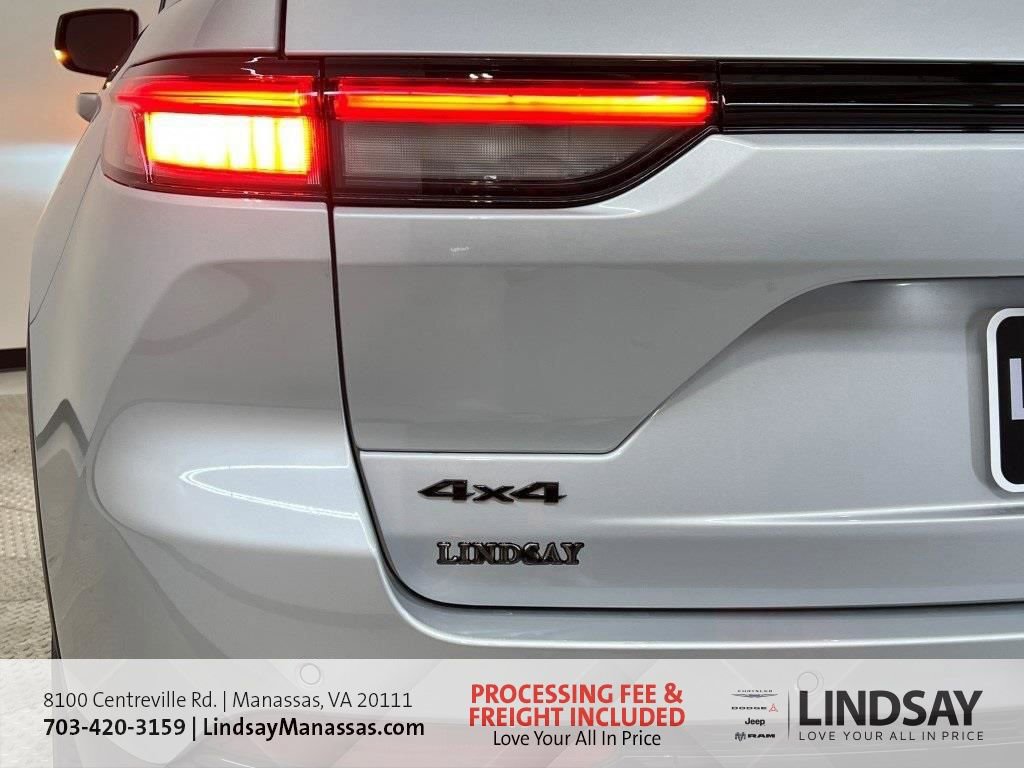 New 2025 Jeep Grand Cherokee Altitude AWD/4WD image 7