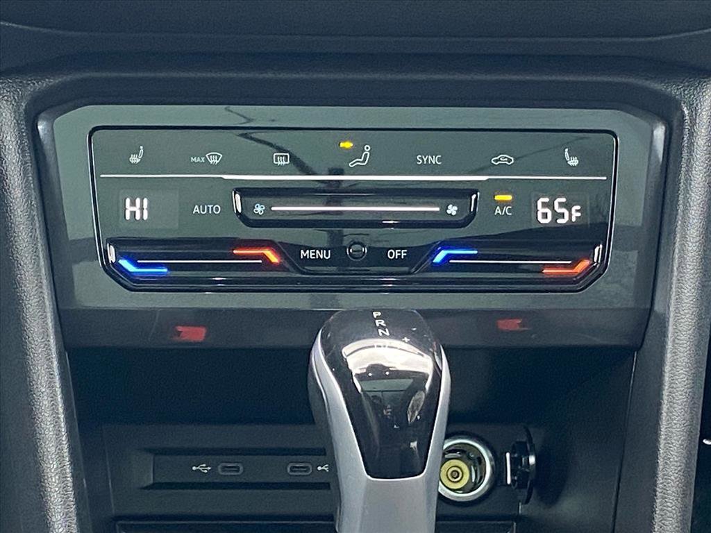 Certified 2023 Volkswagen Tiguan SE w/ Panoramic Sunroof Package image 9