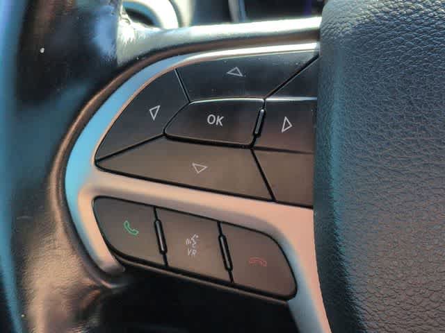 Used 2020 Jeep Grand Cherokee Altitude AWD/4WD image 25