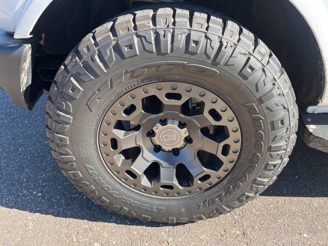 Used 2023 Ford Bronco Outer Banks image 9