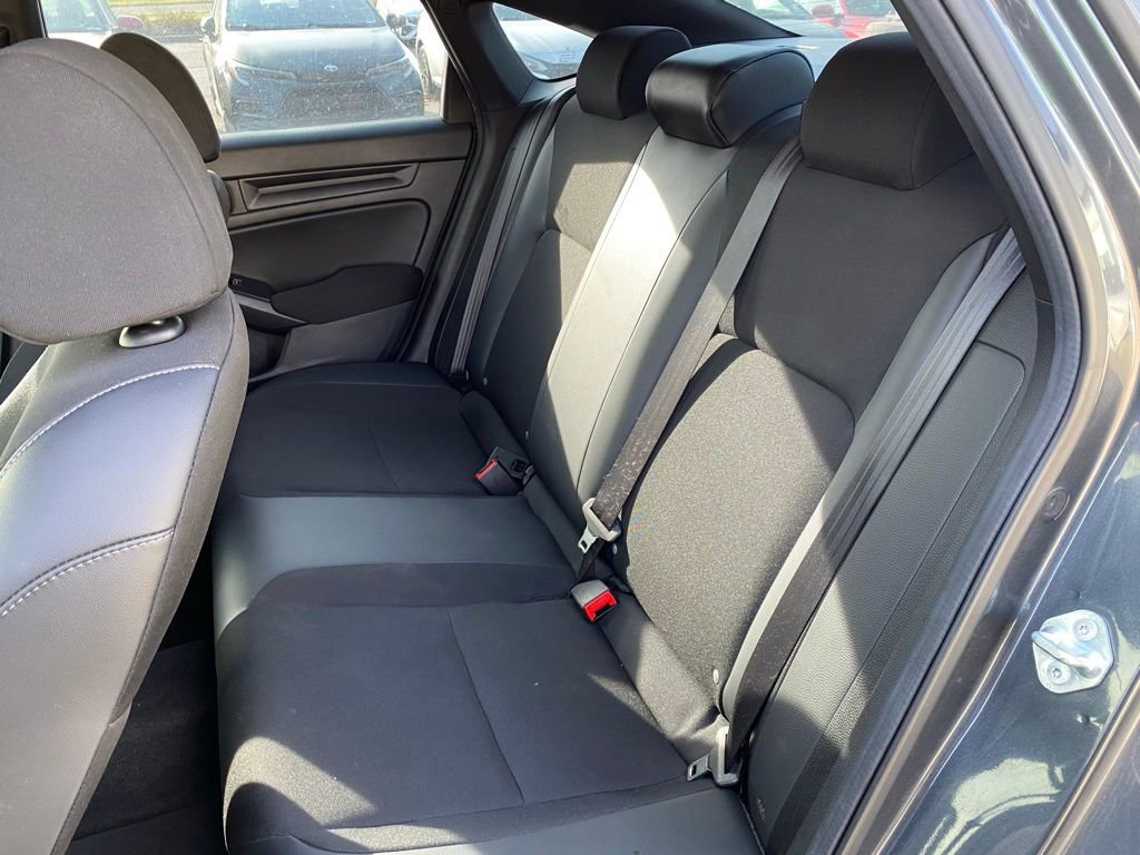 Used 2024 Honda Civic Sport image 25