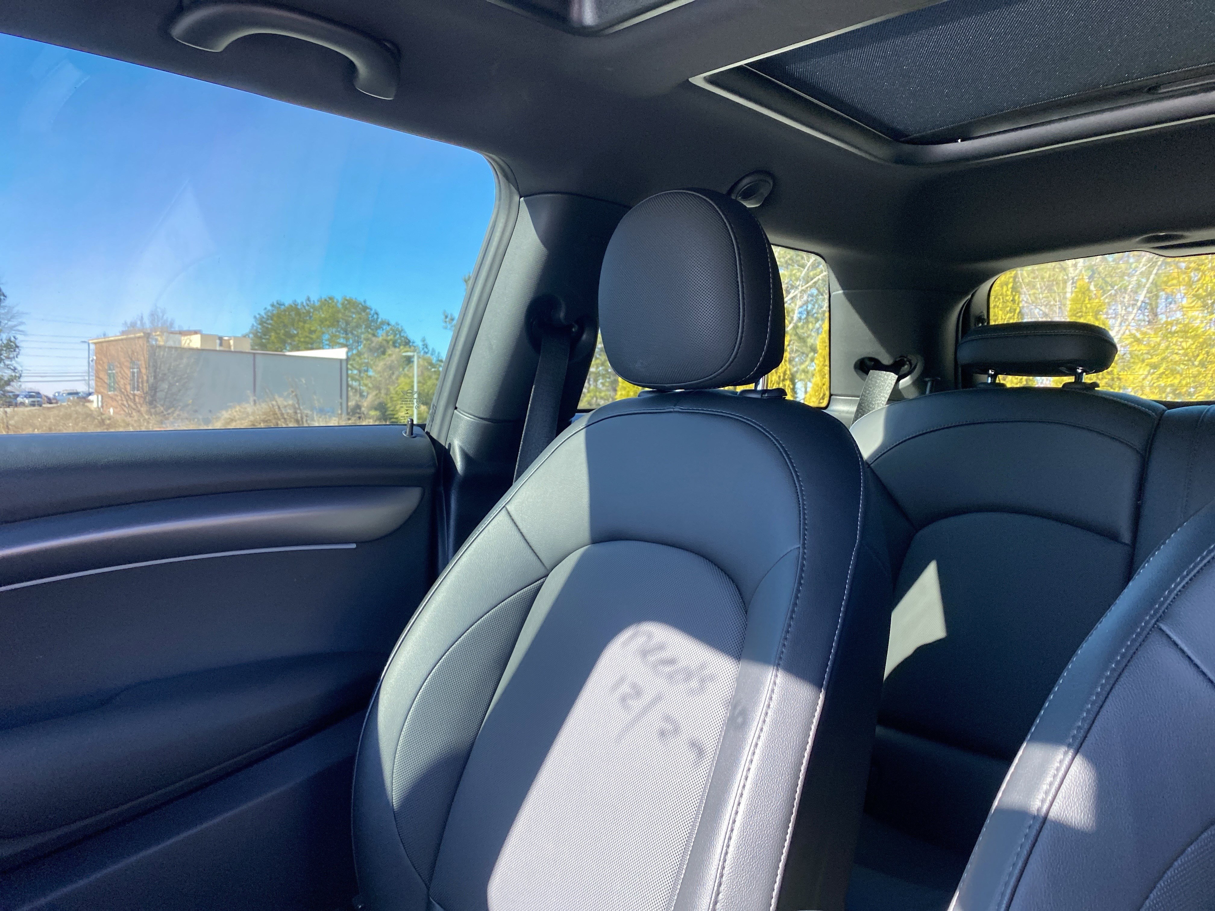 Used 2022 MINI Cooper 2-Door Hardtop image 19