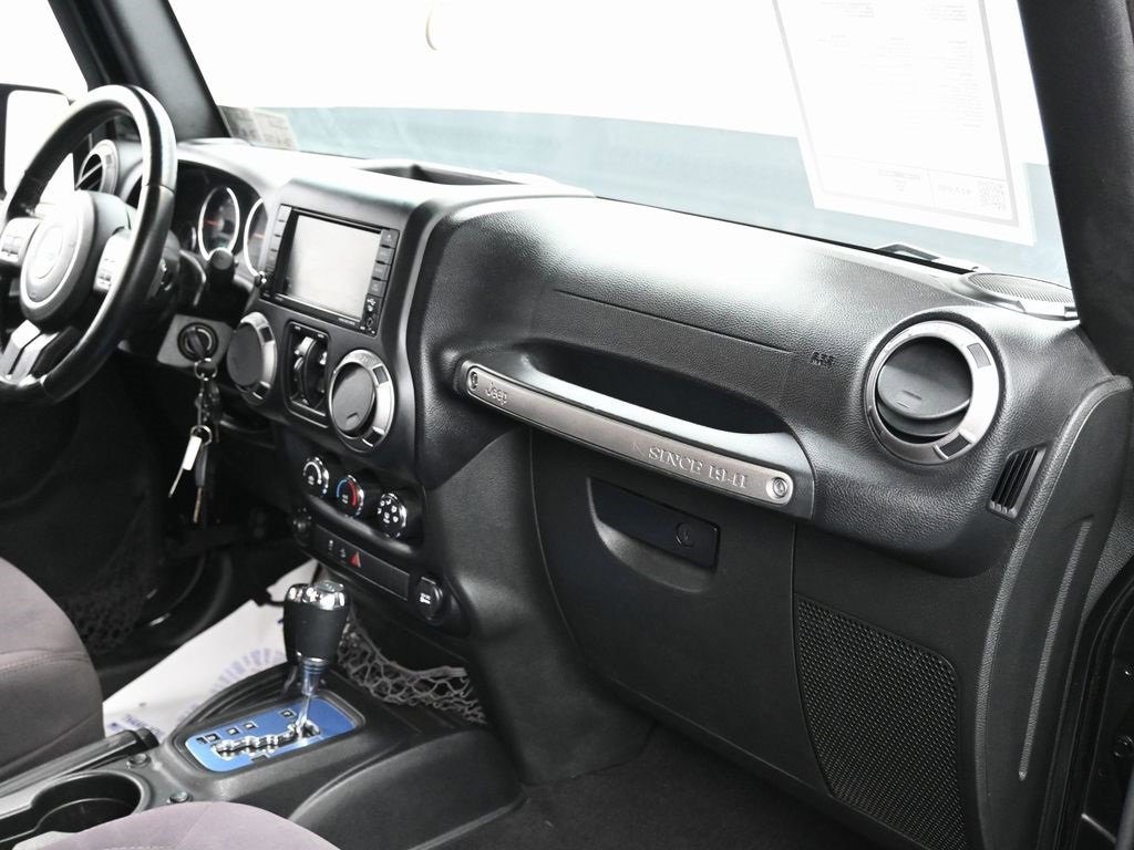Used 2015 Jeep Wrangler Unlimited Sport w/ Quick Order Package 24S image 27