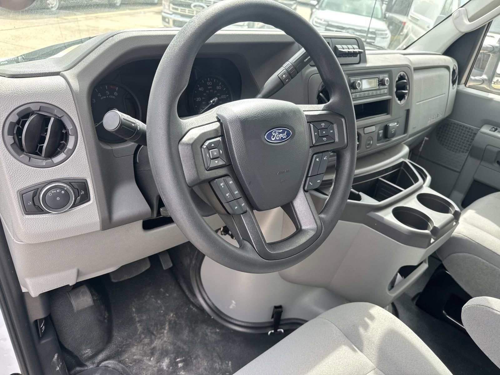 New 2026 Ford E-350 and Econoline 350 Super Duty w/ Power Equipment Group image 30