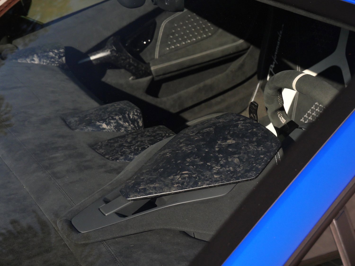 Used 2018 Lamborghini Huracan Performante image 16