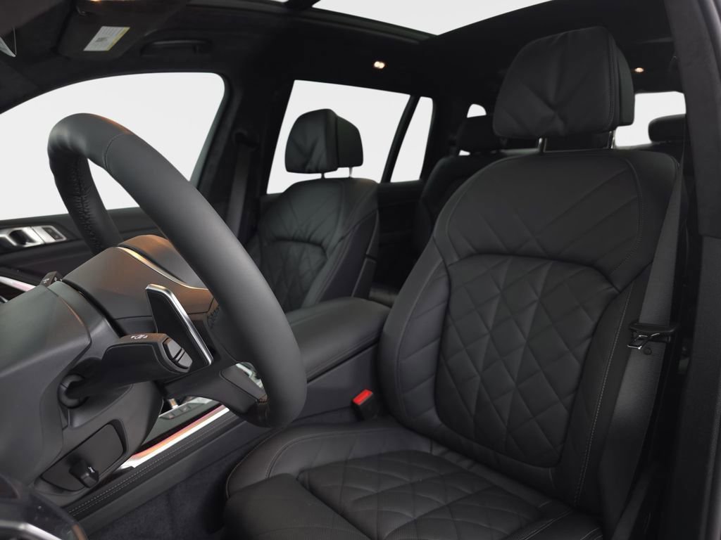 New 2026 BMW X7 xDrive40i w/ M Sport Package image 16