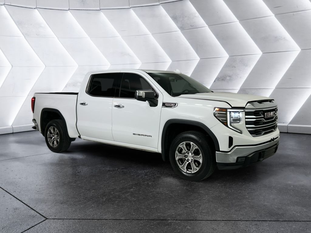Used 2024 GMC Sierra 1500 SLT RWD image 1