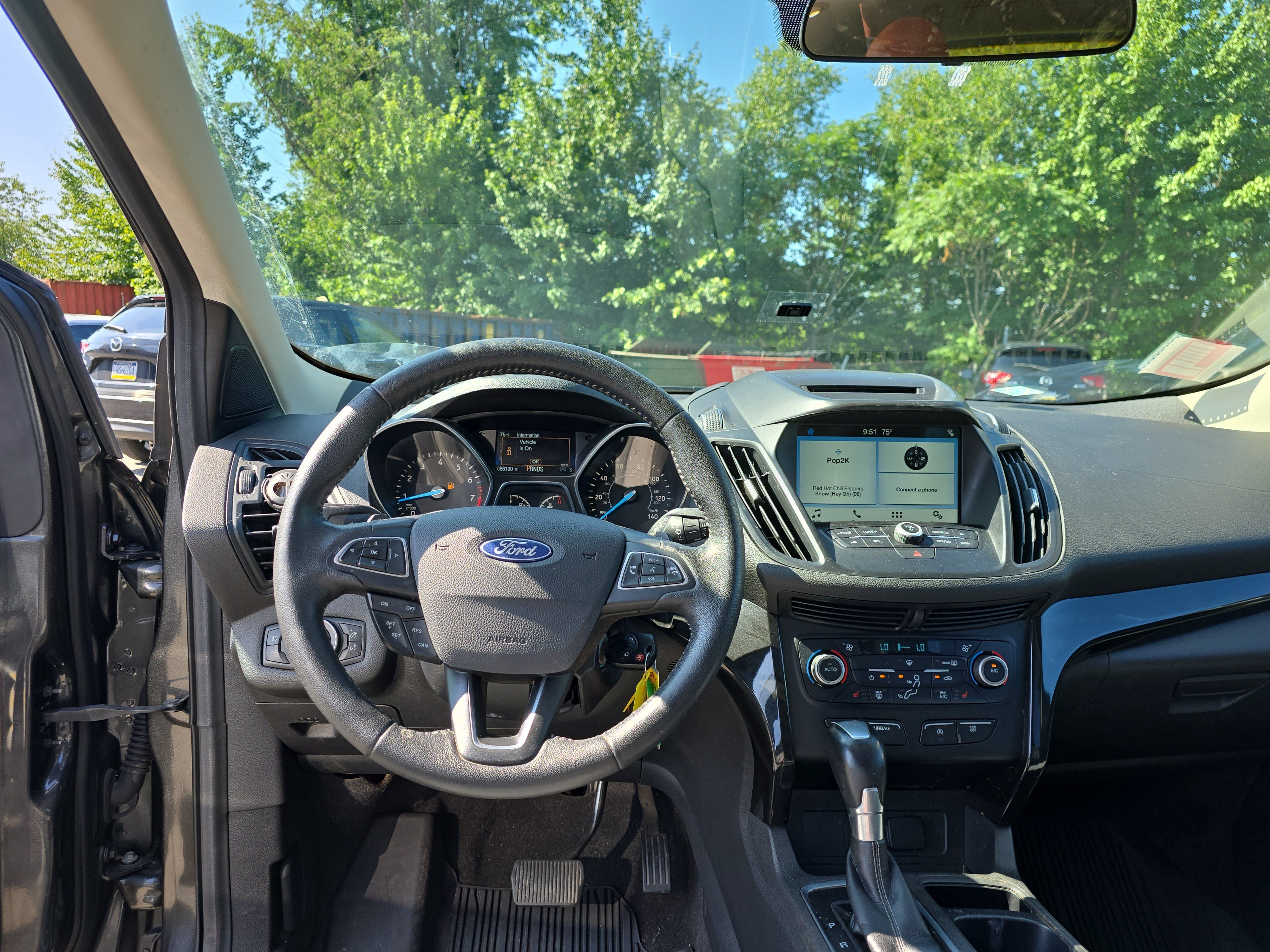 Used 2018 Ford Escape SE w/ SE Sport Appearance Package AWD/4WD image 15