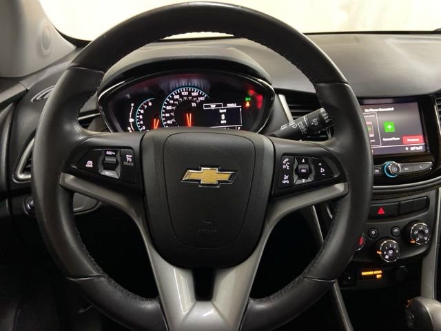 Used 2022 Chevrolet Trax LT w/ LT Convenience Package AWD/4WD image 46