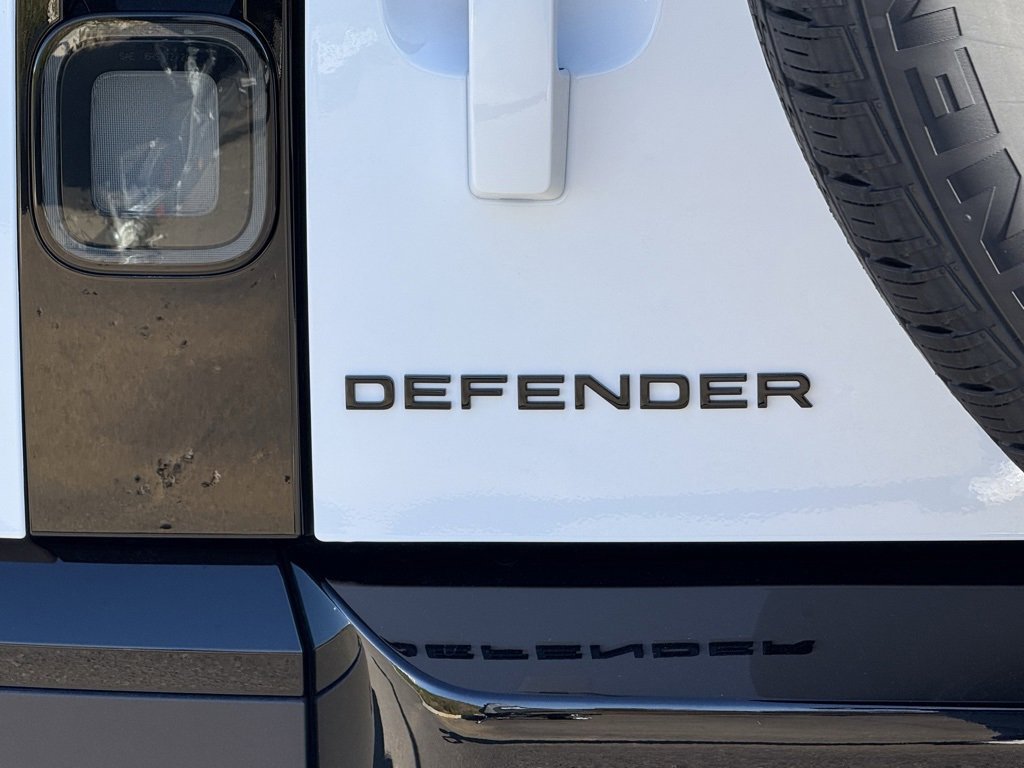 New 2026 Land Rover Defender 110 S image 35